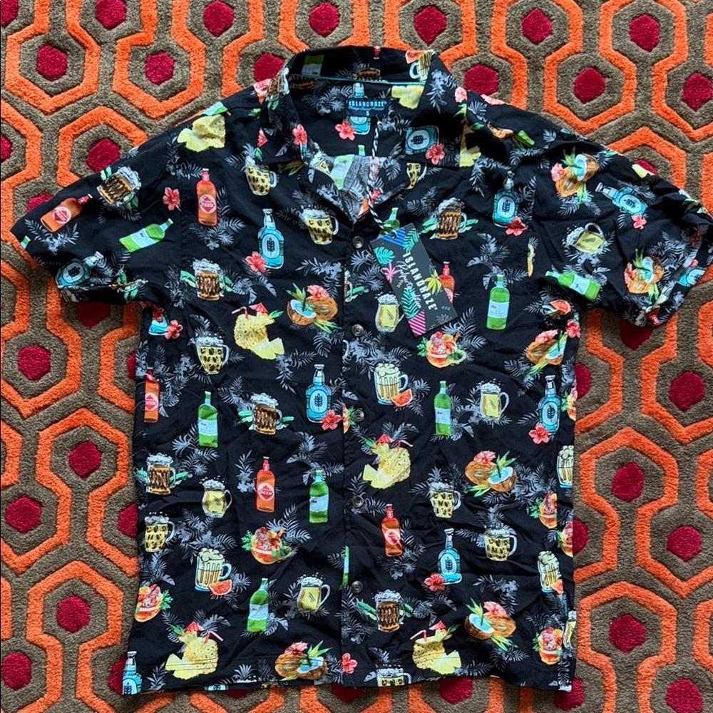 Islandhaze Black Casual Button Down Shirt Tropical Print Beer Liquor Men's Small
